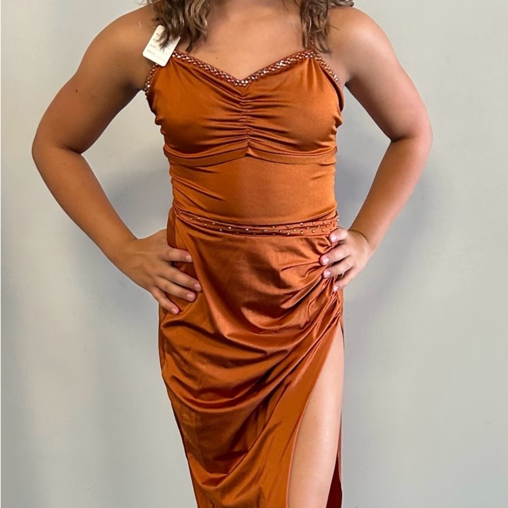 Rust Kelle Contemporary solo costume